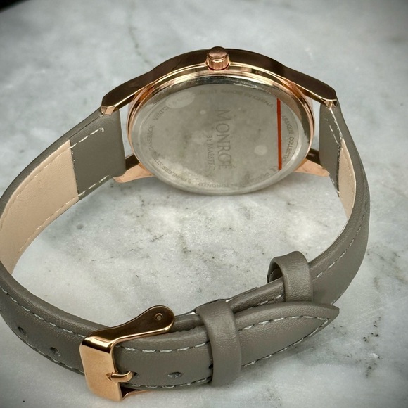 NOR Women\'s Watch in Soft Beige and Rose Gold